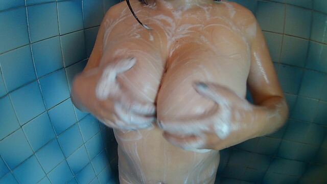 Perving on My Big Tits While I Shower 4K video from Rosie Amateur