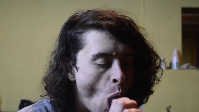 Sucking a dildo video from Sara Nonbinary