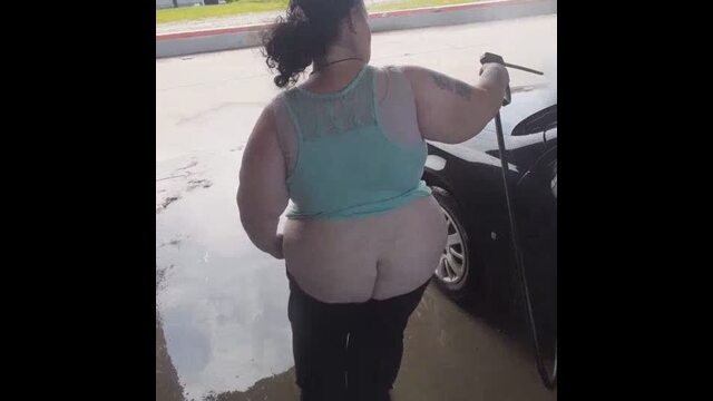 Quick carwash video from Sexyblueeyez258