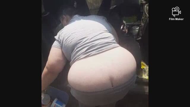 Cleaning my car pt 3 video from Sexyblueeyez258