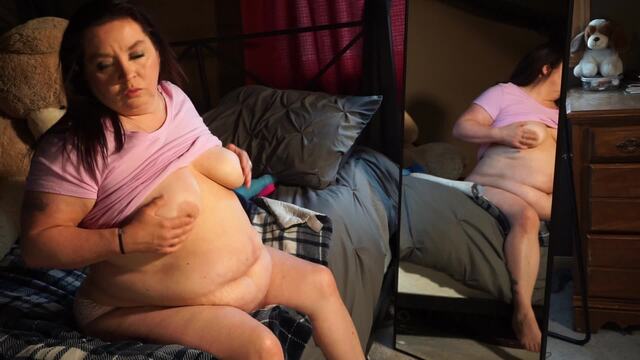 Sexy BBW Cam with a Mirror video from SexyNEBBW