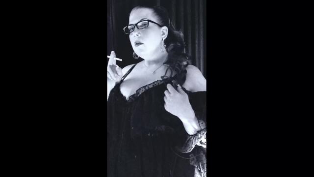 B&W tribute to the sexy smoking film sirens of the 40s film era video from Brianna Rose