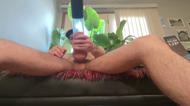 Foyllyee Automactic Penis Pump Unboxing and Masturbation video from SinSpice