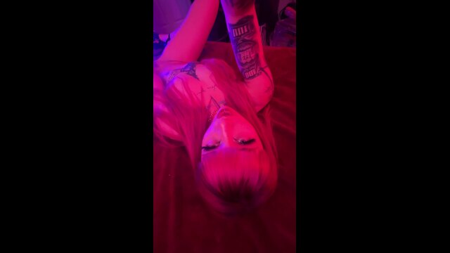 Velvet Heat in the Sheets video from Ssquidviciouss