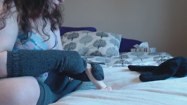 Sockjob 3 2 video from SultryMissEm