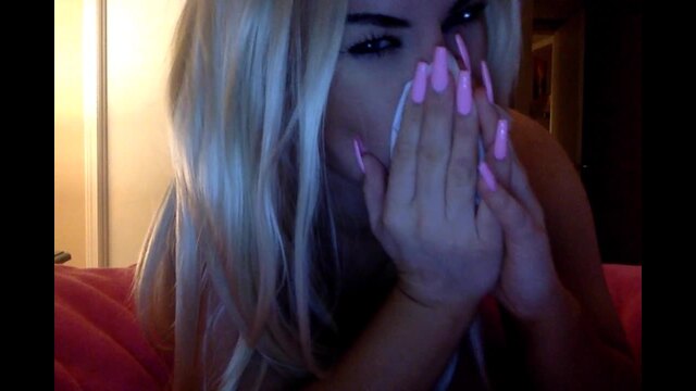 Nose Blows Tooting My Natural Horn video from Tabootha