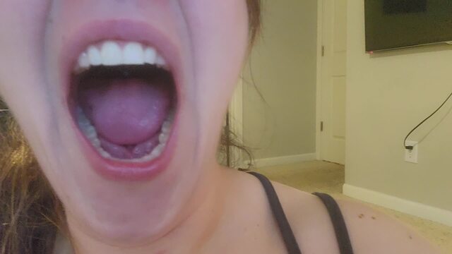 Yawning Midday Closeups video from Tawney