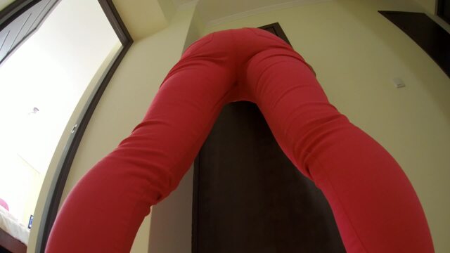 wet jeans because toilet was occupied video from Veralito