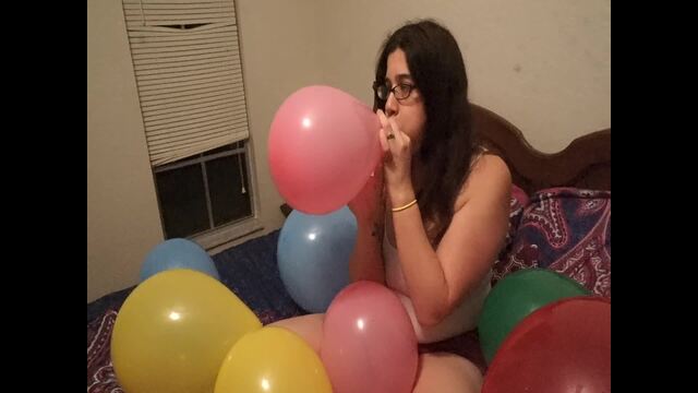 Balloon Bustin' video from Vicki Verona