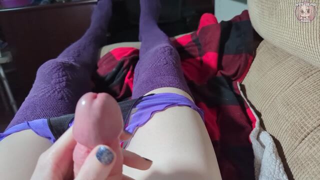 Moaning & Jerking Off, Cumming For You video from Zae